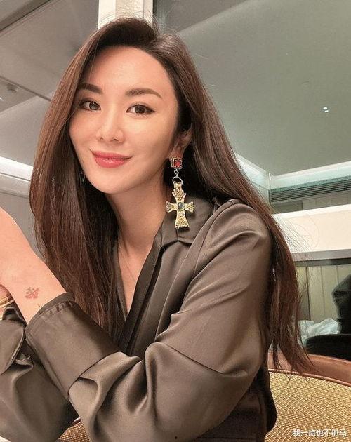 网红大瓜等你来开 明星照片